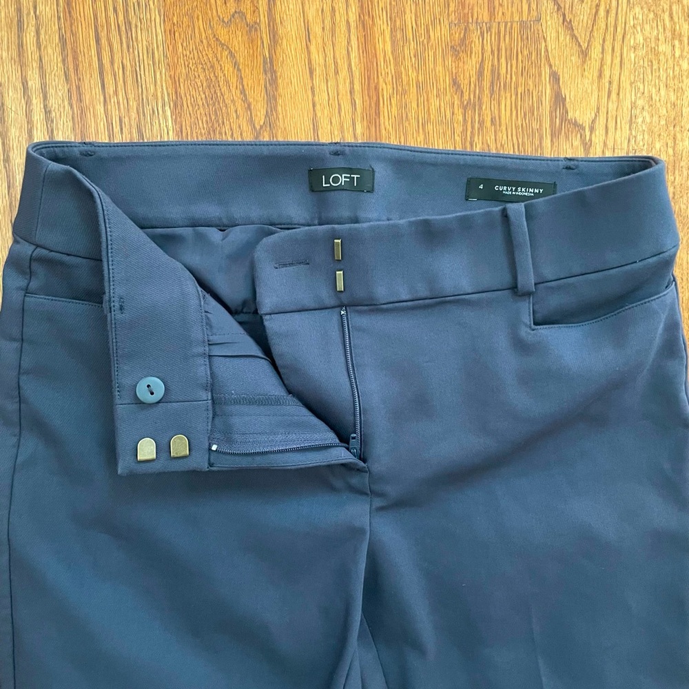 LOFT curvy skinny dress pants- gray